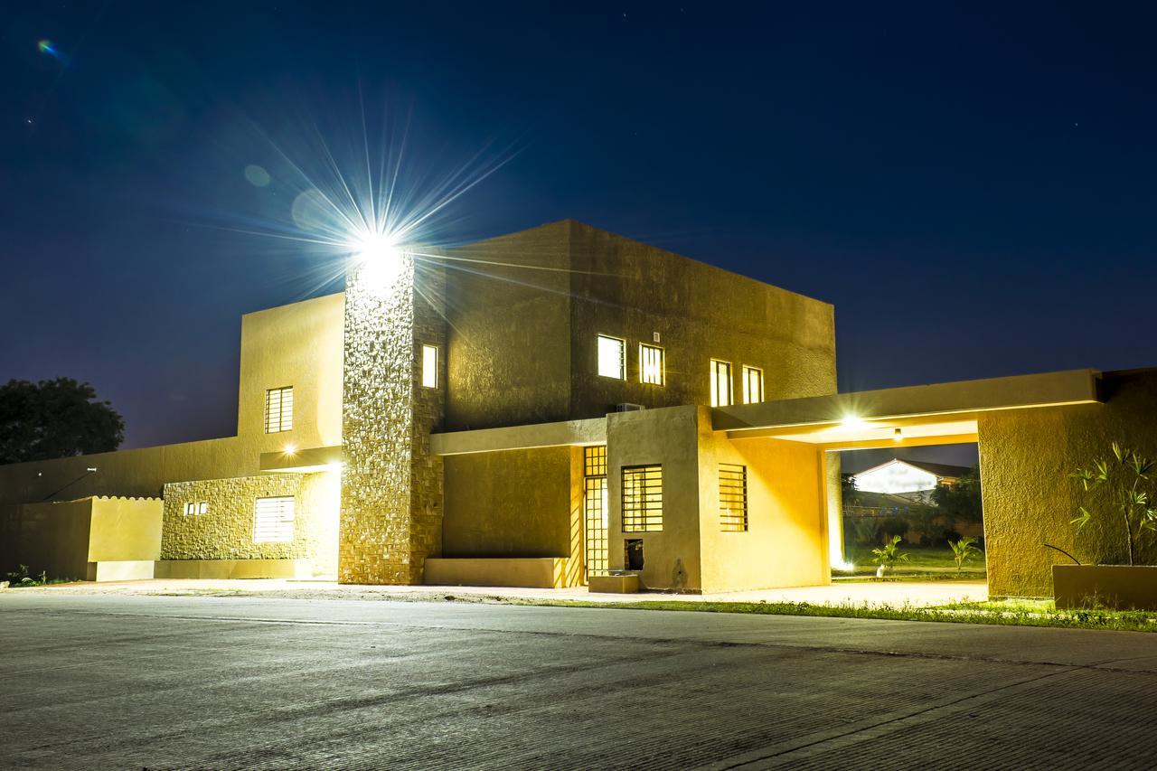 El Suto-Aparthotel San José de Chiquitos Buitenkant foto